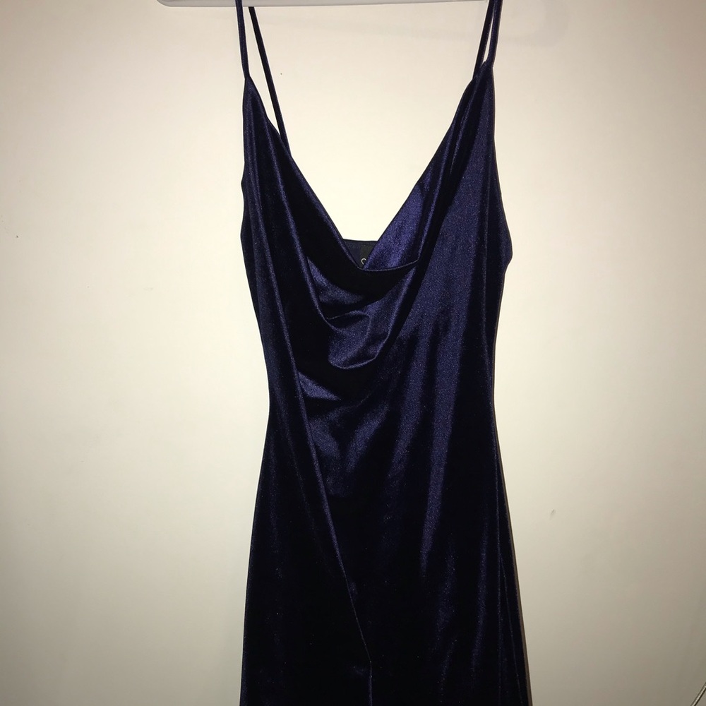 BEAUTIFUL navy blue dress